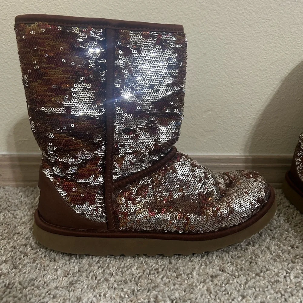 UGG Classic Short Australia Brown Silver Sparkle Sequin Boot Women's Size 8